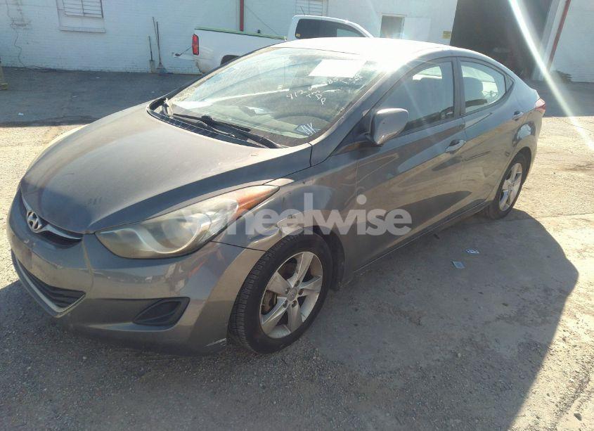 Photo 2 of 2013 Hyundai Elantra GLS (VIN 5NPDH4AE9DH323970)