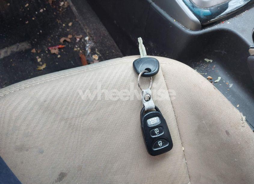 Photo 11 of 2013 Hyundai Elantra GLS (VIN 5NPDH4AE9DH332538)