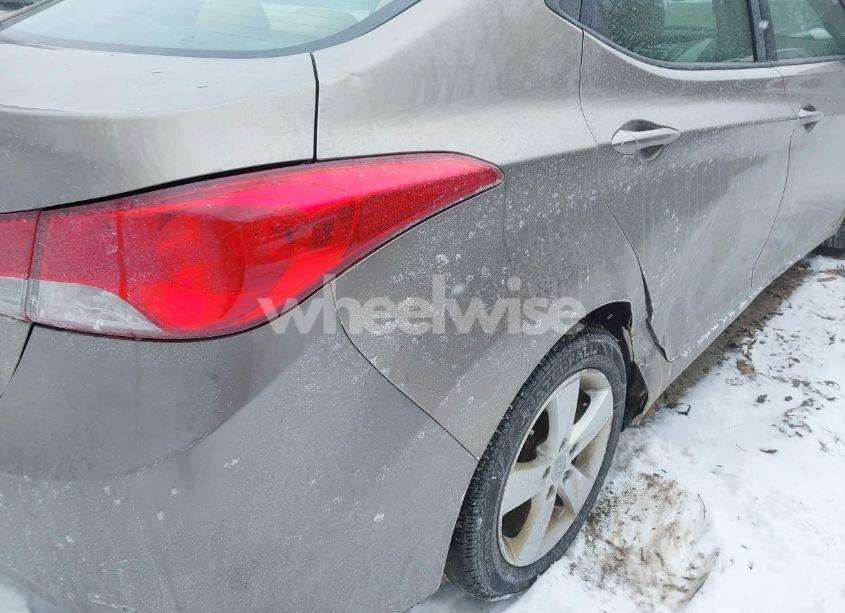 Photo 12 of 2013 Hyundai Elantra GLS (VIN 5NPDH4AE9DH332538)
