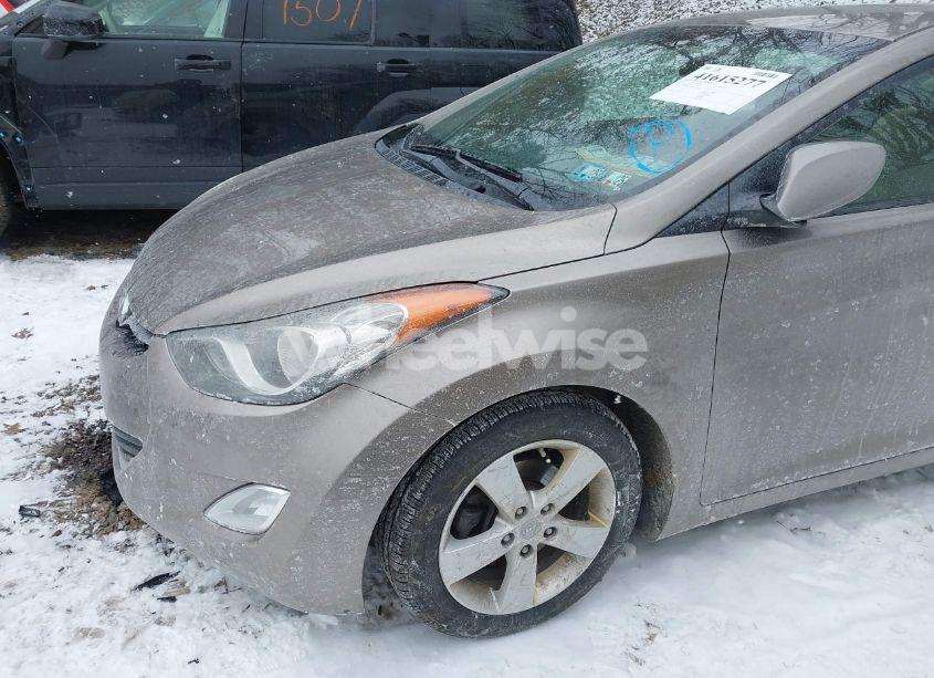Photo 16 of 2013 Hyundai Elantra GLS (VIN 5NPDH4AE9DH332538)