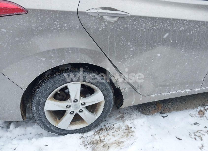 Photo 6 of 2013 Hyundai Elantra GLS (VIN 5NPDH4AE9DH332538)