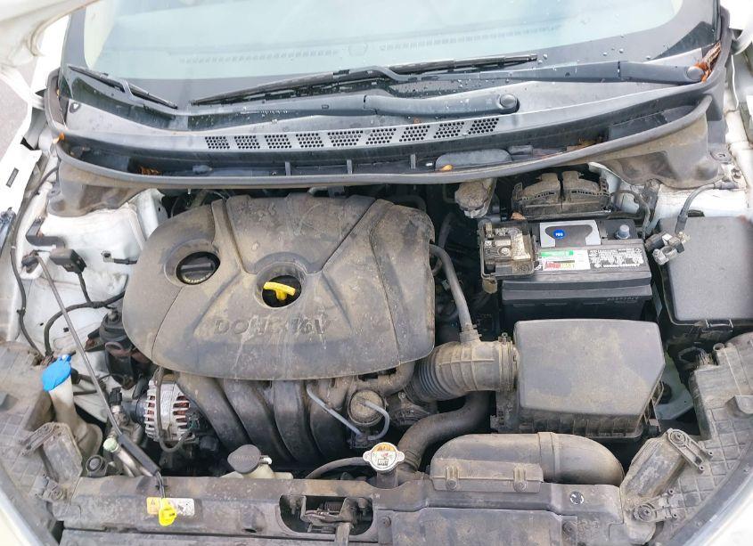 Photo 10 of 2013 Hyundai Elantra GLS (VIN 5NPDH4AE9DH338047)