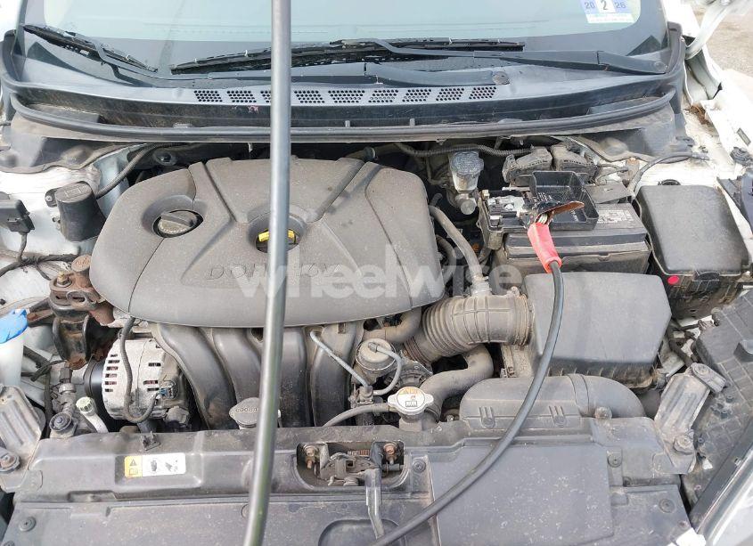 Photo 10 of 2013 Hyundai Elantra GLS (VIN 5NPDH4AE9DH356242)