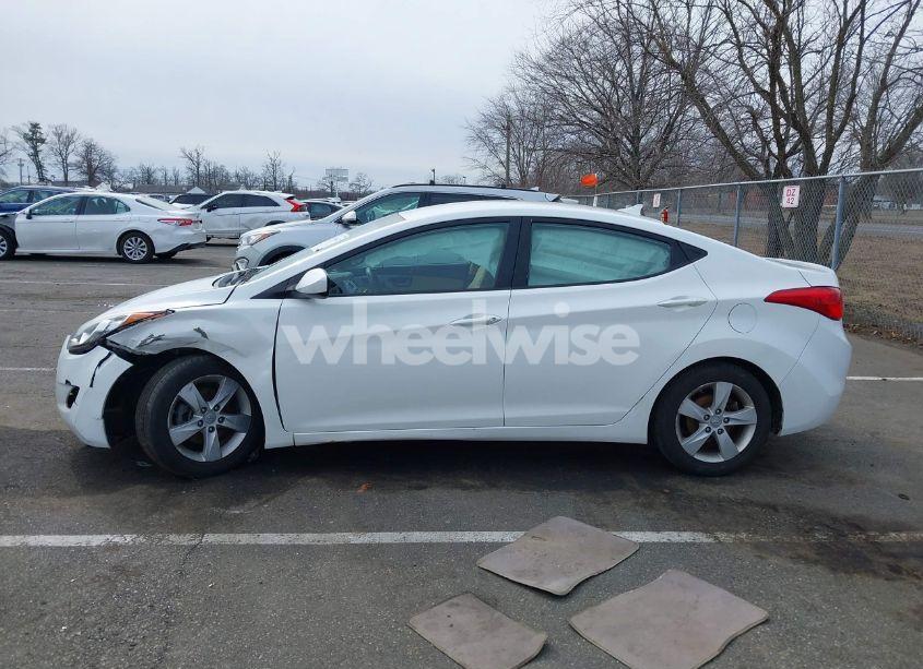 Photo 14 of 2013 Hyundai Elantra GLS (VIN 5NPDH4AE9DH356242)
