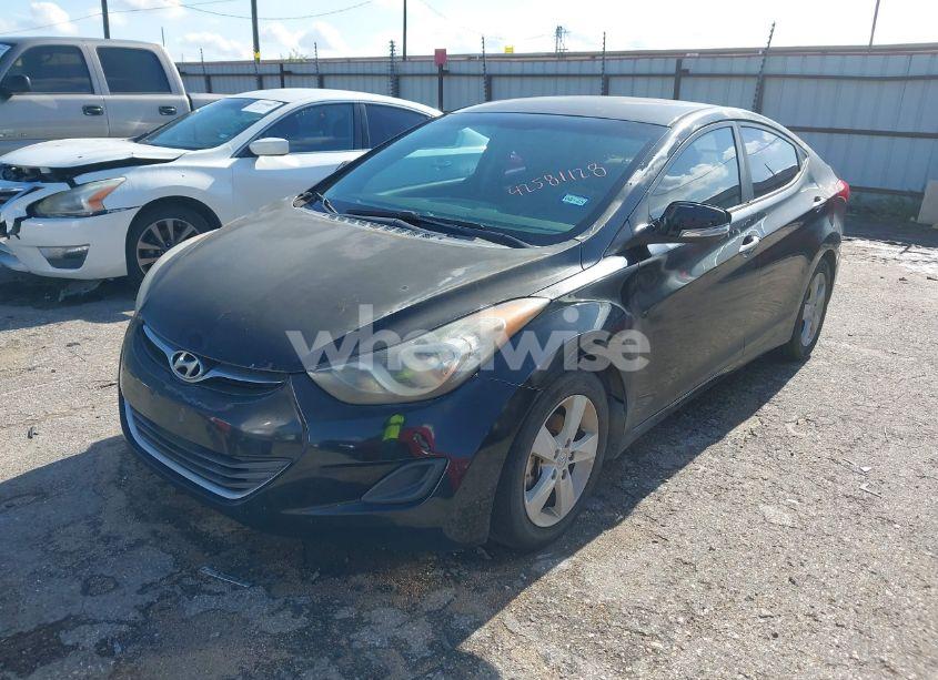 Photo 2 of 2013 Hyundai Elantra GLS (VIN 5NPDH4AE9DH357990)