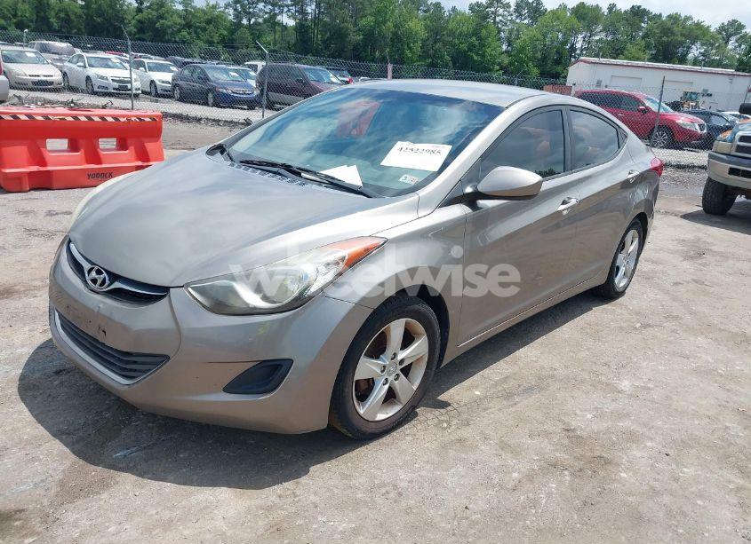 Photo 2 of 2013 Hyundai Elantra GLS (VIN 5NPDH4AE9DH362963)