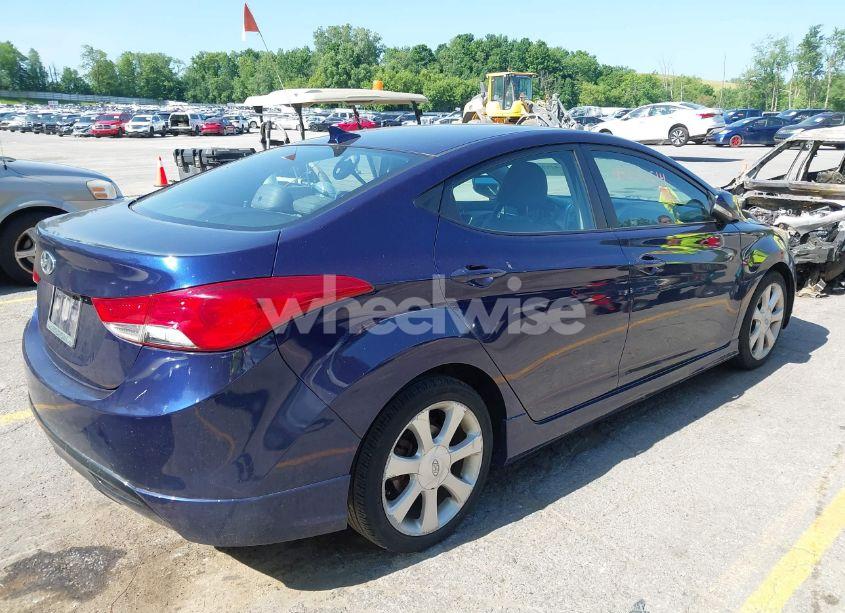 Photo 4 of 2013 Hyundai Elantra LIMITED (VIN 5NPDH4AE9DH367273)