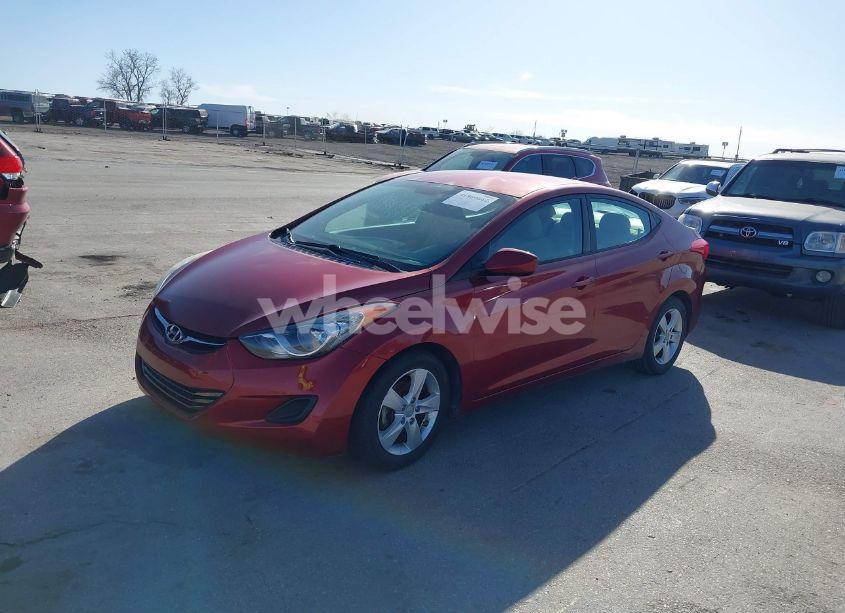 Photo 2 of 2013 Hyundai Elantra GLS (VIN 5NPDH4AE9DH379097)