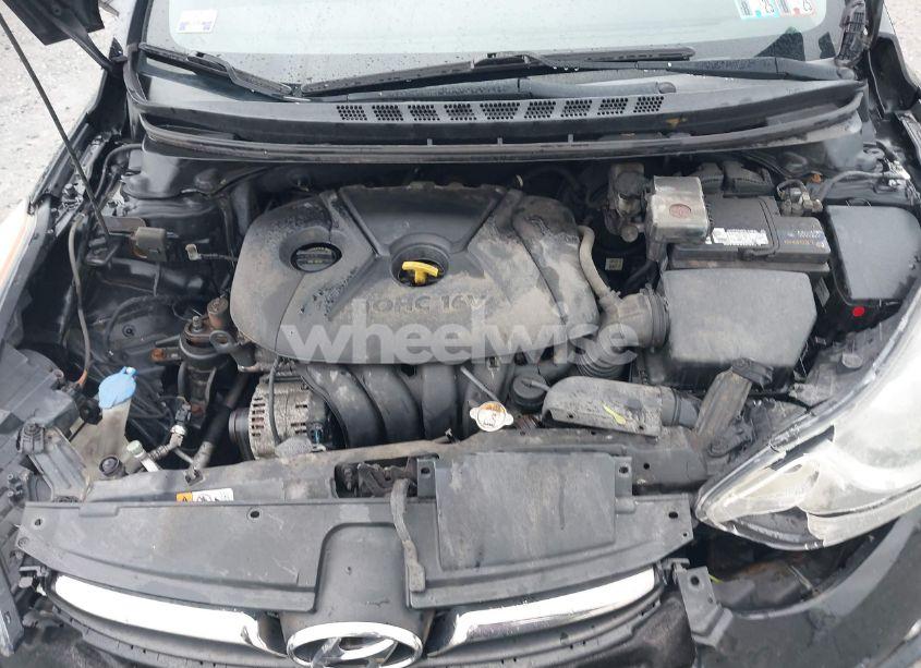 Photo 10 of 2013 Hyundai Elantra LIMITED (VIN 5NPDH4AE9DH403284)