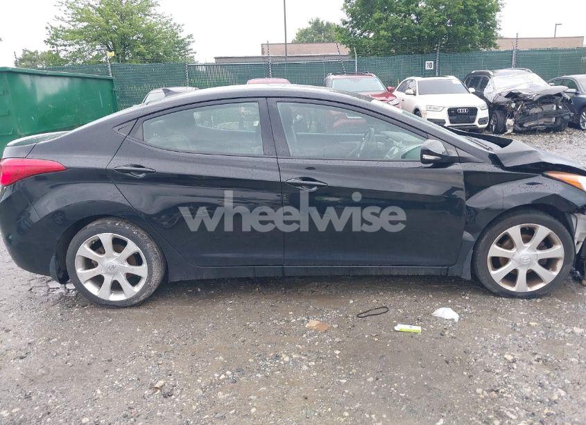 Photo 13 of 2013 Hyundai Elantra LIMITED (VIN 5NPDH4AE9DH403284)