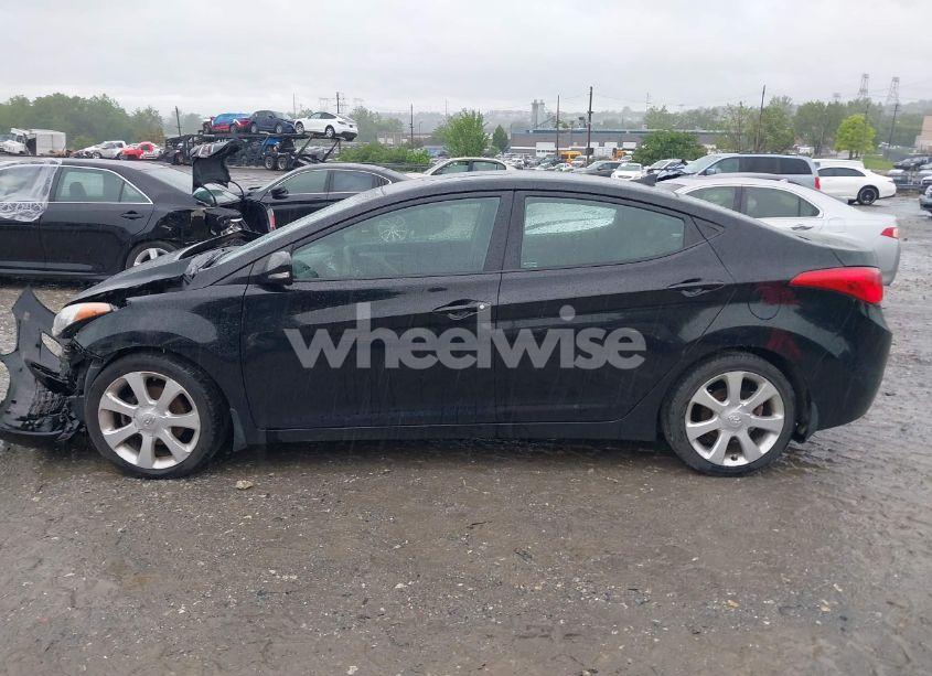 Photo 14 of 2013 Hyundai Elantra LIMITED (VIN 5NPDH4AE9DH403284)