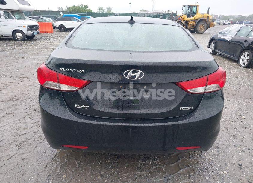 Photo 16 of 2013 Hyundai Elantra LIMITED (VIN 5NPDH4AE9DH403284)