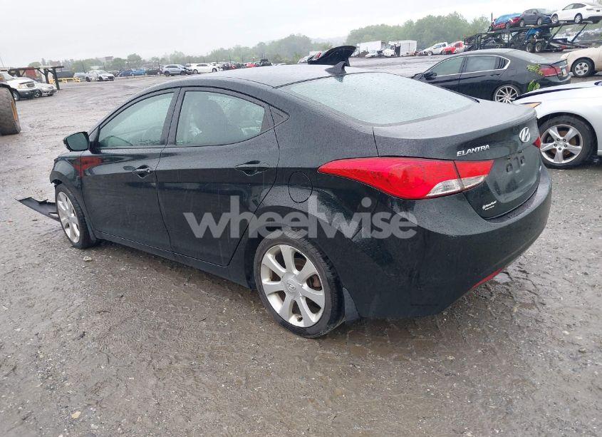 Photo 3 of 2013 Hyundai Elantra LIMITED (VIN 5NPDH4AE9DH403284)