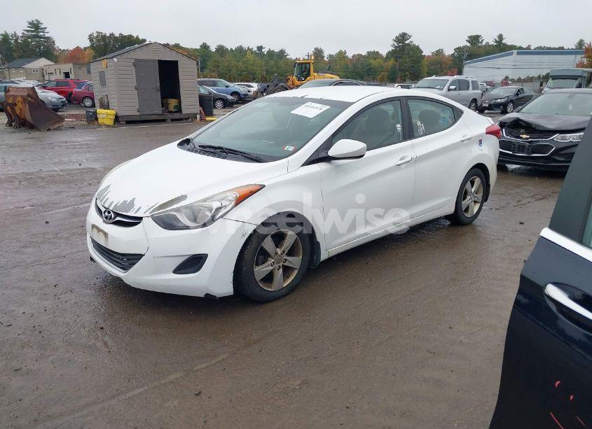 Photo 2 of 2013 Hyundai Elantra GLS (VIN 5NPDH4AE9DH405343)