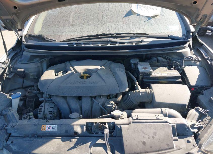 Photo 10 of 2013 Hyundai Elantra GLS (VIN 5NPDH4AE9DH416083)