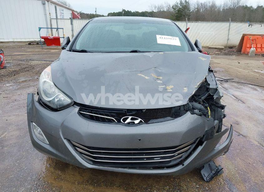Photo 12 of 2013 Hyundai Elantra LIMITED (VIN 5NPDH4AE9DH421381)