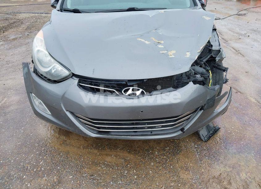 Photo 17 of 2013 Hyundai Elantra LIMITED (VIN 5NPDH4AE9DH421381)