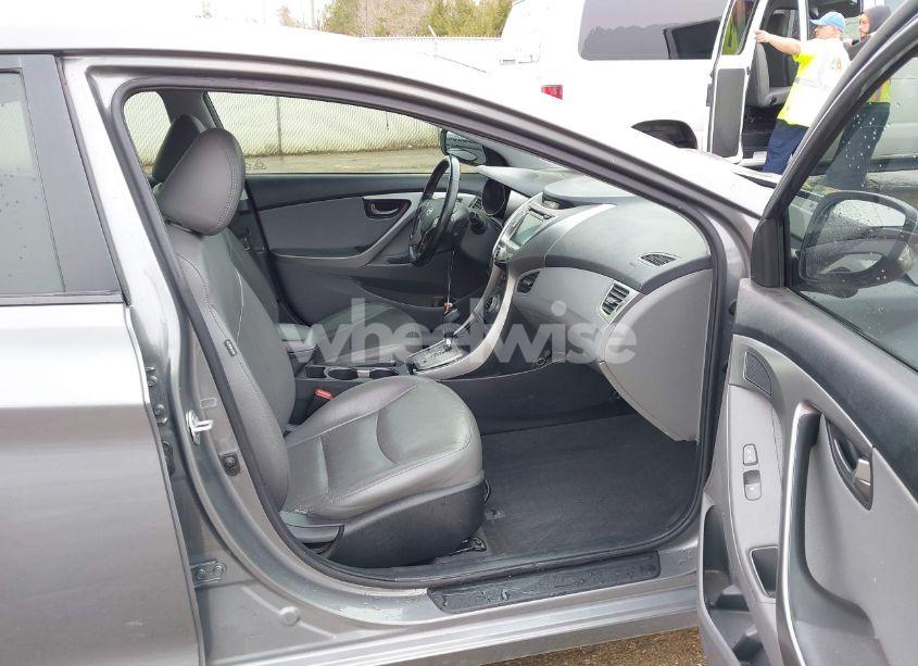 Photo 5 of 2013 Hyundai Elantra LIMITED (VIN 5NPDH4AE9DH421381)