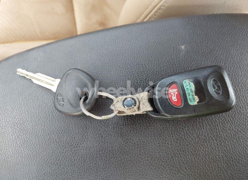 Photo 11 of 2013 Hyundai Elantra GLS (VIN 5NPDH4AE9DH425074)