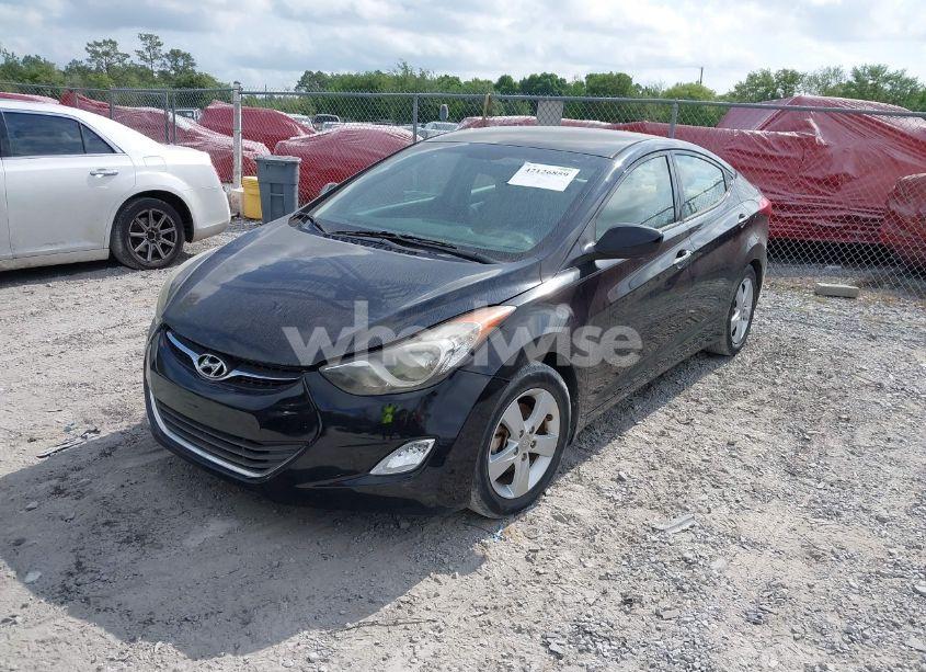Photo 2 of 2013 Hyundai Elantra GLS (VIN 5NPDH4AE9DH425074)
