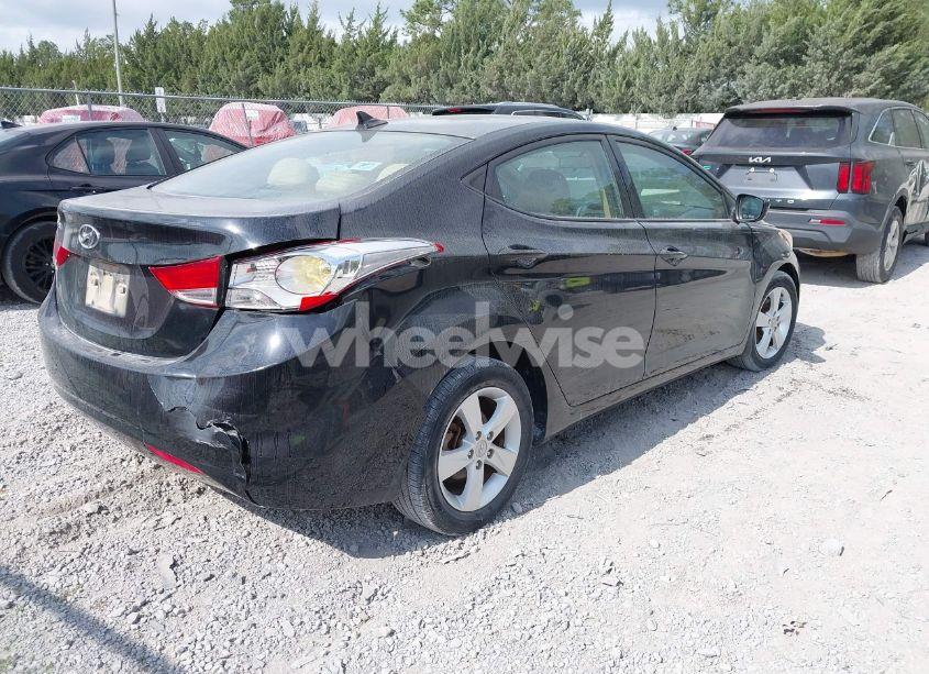 Photo 4 of 2013 Hyundai Elantra GLS (VIN 5NPDH4AE9DH425074)