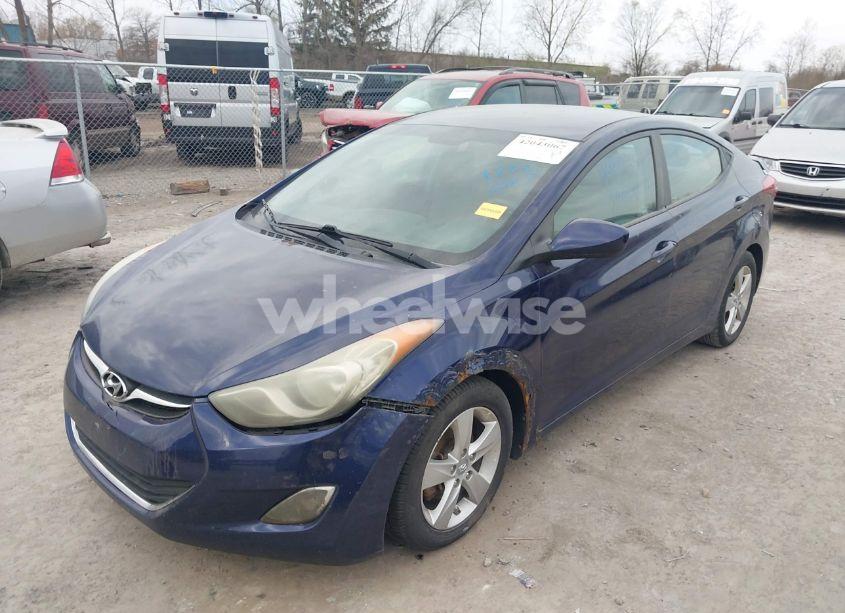 Photo 2 of 2013 Hyundai Elantra GLS (VIN 5NPDH4AE9DH426645)