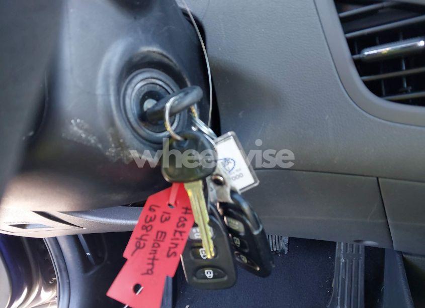 Photo 11 of 2013 Hyundai Elantra GLS (VIN 5NPDH4AE9DH426659)