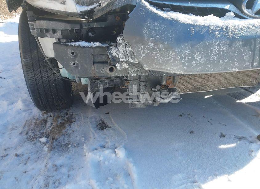 Photo 13 of 2013 Hyundai Elantra GLS (VIN 5NPDH4AE9DH427407)