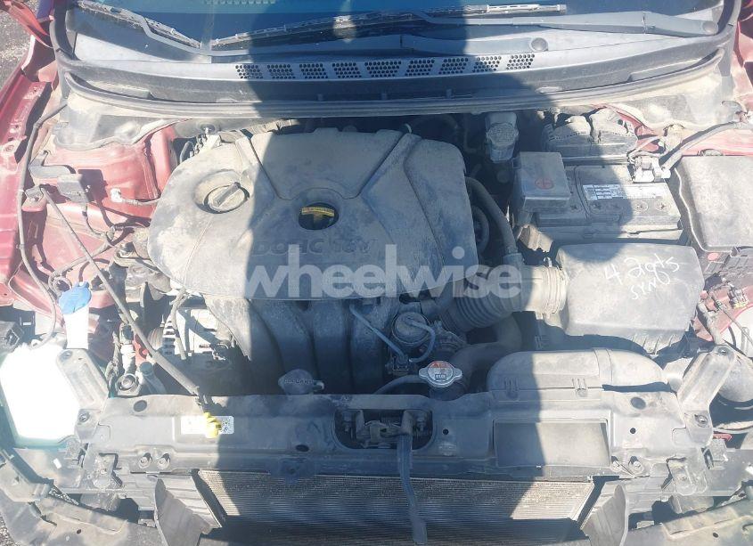 Photo 10 of 2013 Hyundai Elantra LIMITED (VIN 5NPDH4AE9DH447186)