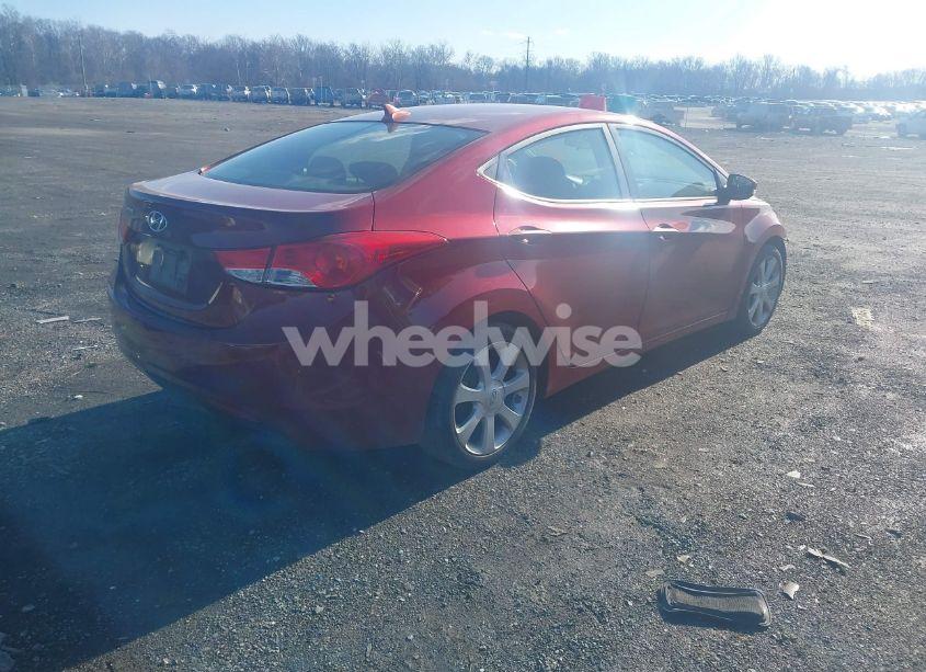Photo 4 of 2013 Hyundai Elantra LIMITED (VIN 5NPDH4AE9DH447186)