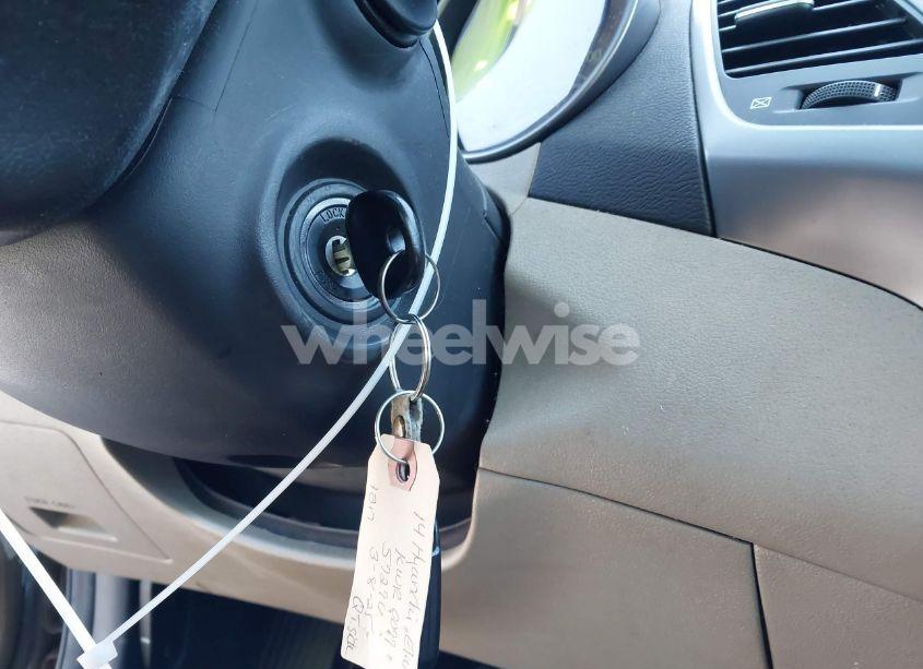 Photo 11 of 2014 Hyundai Elantra LIMITED (VIN 5NPDH4AE9EH457296)