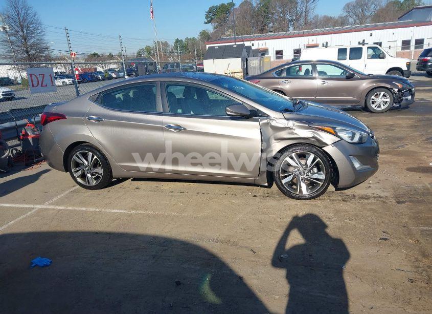 Photo 13 of 2014 Hyundai Elantra LIMITED (VIN 5NPDH4AE9EH457296)