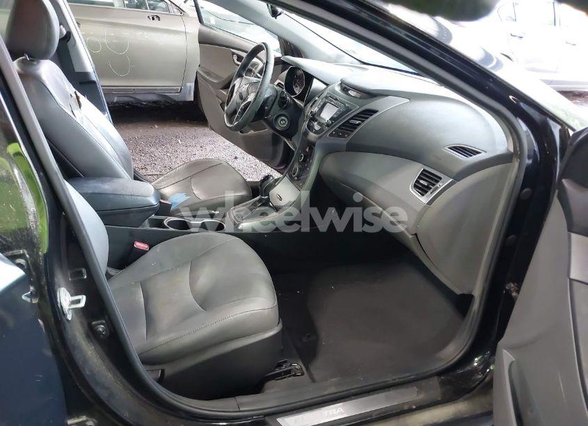 Photo 5 of 2014 Hyundai Elantra LIMITED (VIN 5NPDH4AE9EH460022)