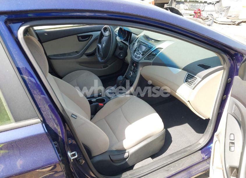 Photo 5 of 2014 Hyundai Elantra SE (VIN 5NPDH4AE9EH466001)