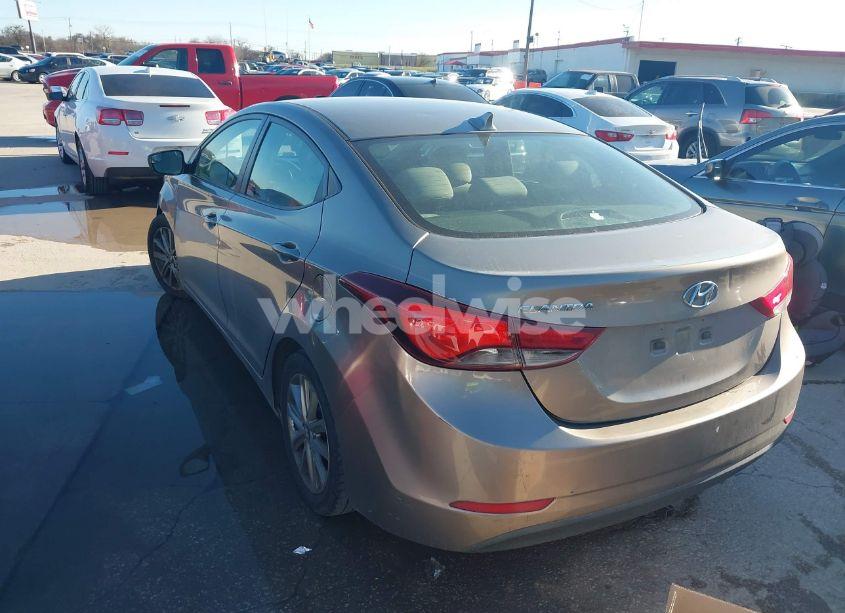 Photo 3 of 2014 Hyundai Elantra SE (VIN 5NPDH4AE9EH469528)