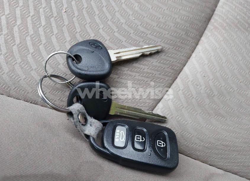 Photo 11 of 2014 Hyundai Elantra SE (VIN 5NPDH4AE9EH501605)