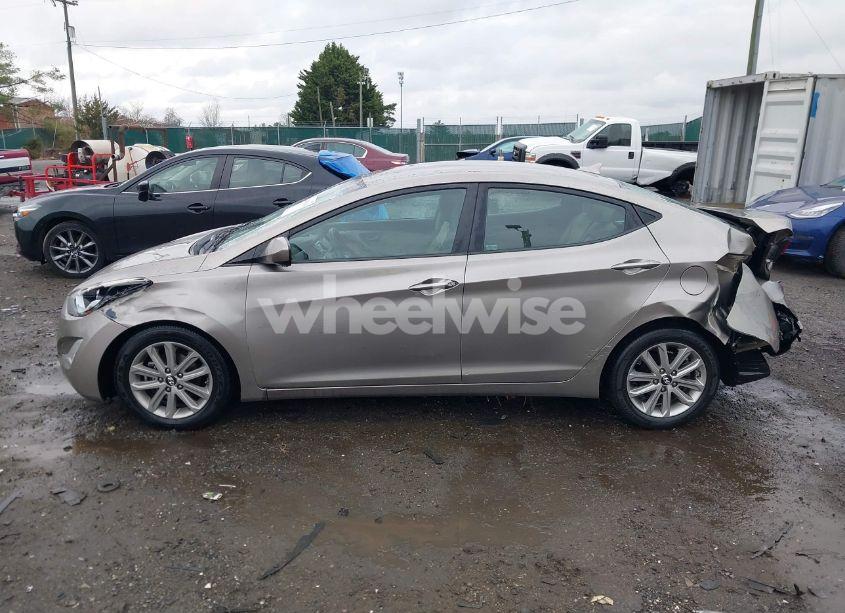 Photo 14 of 2014 Hyundai Elantra SE (VIN 5NPDH4AE9EH501605)