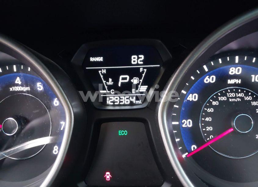 Photo 15 of 2014 Hyundai Elantra SE (VIN 5NPDH4AE9EH501605)