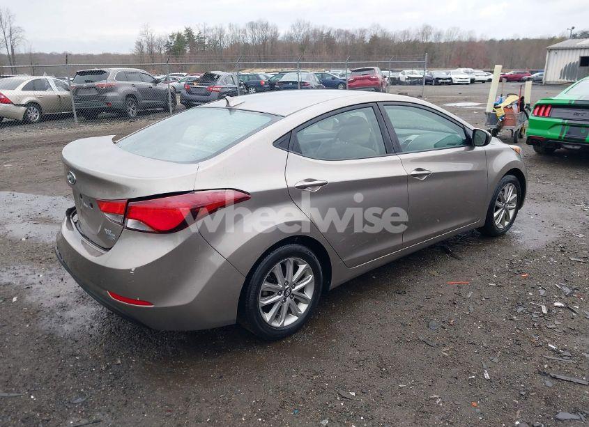 Photo 4 of 2014 Hyundai Elantra SE (VIN 5NPDH4AE9EH501605)