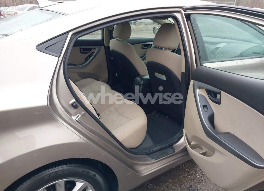 Photo 8 of 2014 Hyundai Elantra SE (VIN 5NPDH4AE9EH501605)