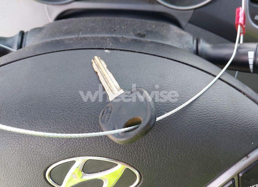 Photo 11 of 2014 Hyundai Elantra SE (VIN 5NPDH4AE9EH516928)