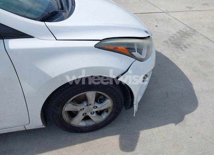 Photo 13 of 2014 Hyundai Elantra SE (VIN 5NPDH4AE9EH516928)