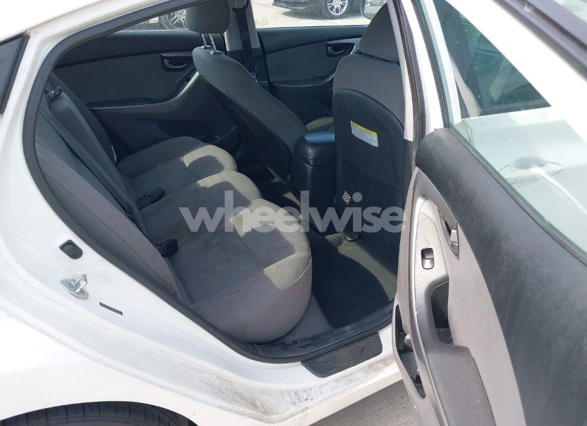 Photo 8 of 2014 Hyundai Elantra SE (VIN 5NPDH4AE9EH516928)