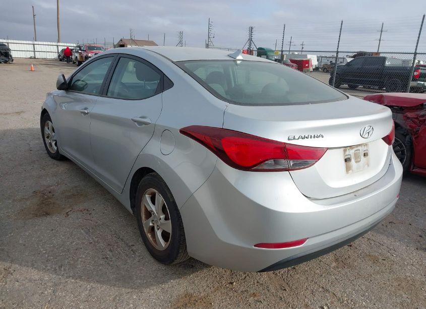 Photo 3 of 2014 Hyundai Elantra SE (VIN 5NPDH4AE9EH526956)