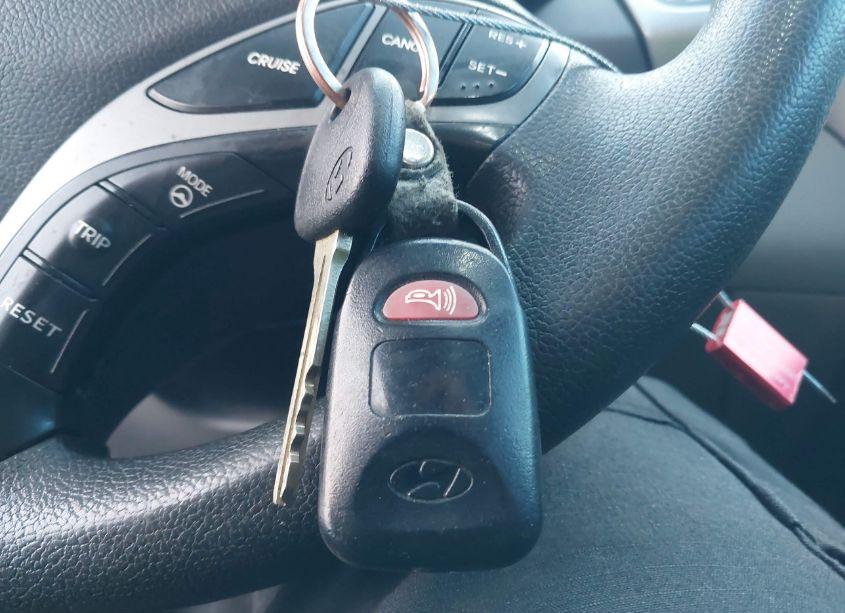 Photo 11 of 2014 Hyundai Elantra SE (VIN 5NPDH4AE9EH529761)