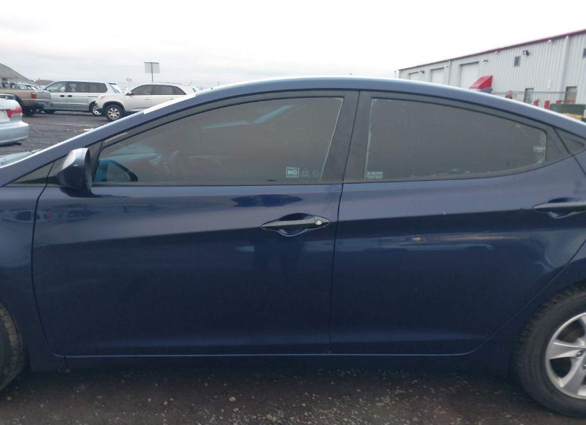 Photo 14 of 2014 Hyundai Elantra SE (VIN 5NPDH4AE9EH529761)