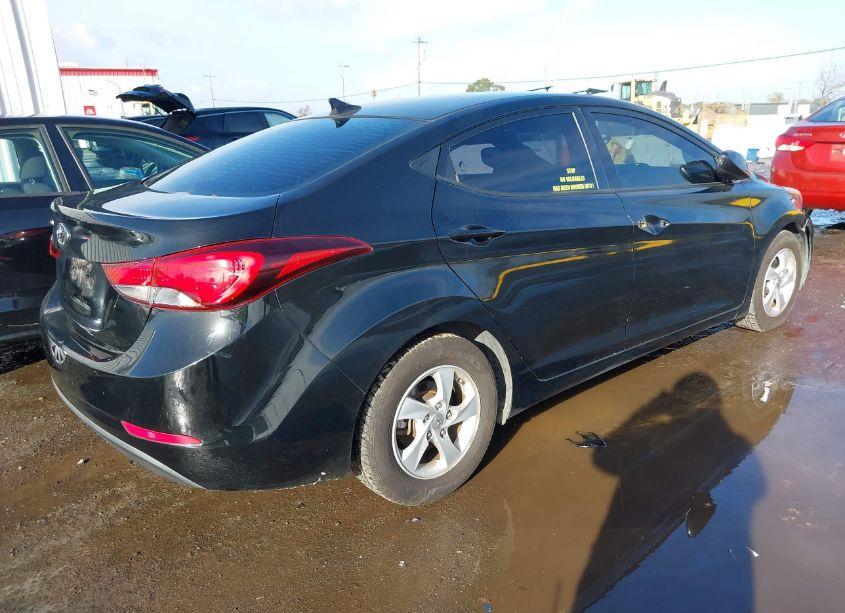 Photo 4 of 2014 Hyundai Elantra SE (VIN 5NPDH4AE9EH533728)