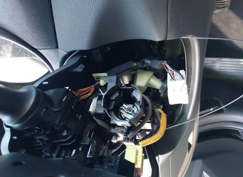 Photo 6 of 2014 Hyundai Elantra SE (VIN 5NPDH4AE9EH533728)