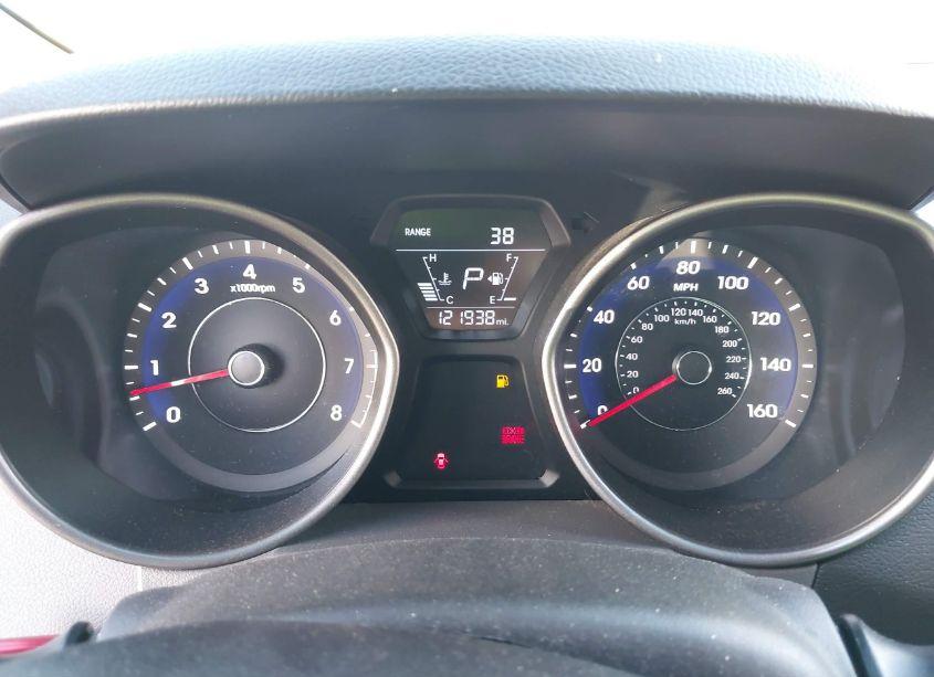 Photo 7 of 2014 Hyundai Elantra SE (VIN 5NPDH4AE9EH533728)