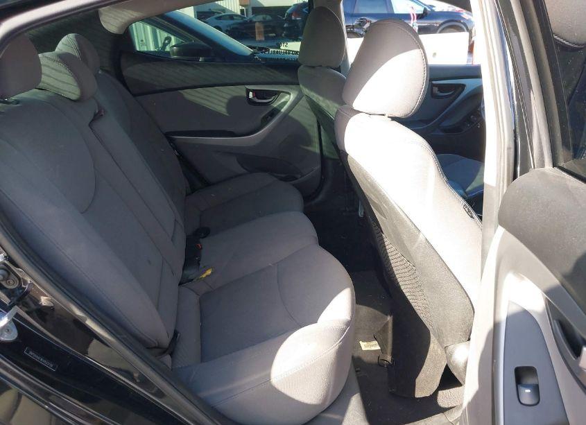Photo 8 of 2014 Hyundai Elantra SE (VIN 5NPDH4AE9EH533728)